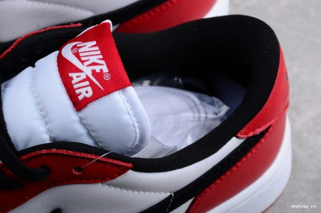 Chicago  Jordan Golf 1 Retro Low   DD9315-600 0410